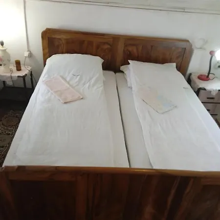 Vikendica Vidikovac Na Zavojskom Jezeru Guest house *