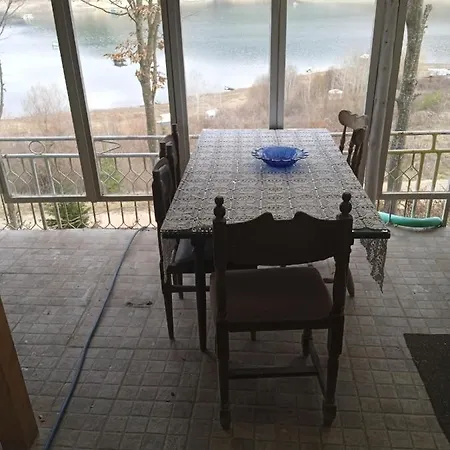 Vikendica Vidikovac Na Zavojskom Jezeru Guest house *