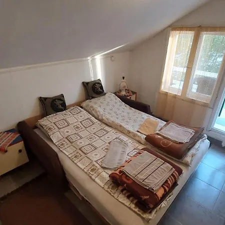 Vikendica Vidikovac Na Zavojskom Jezeru * Pirot