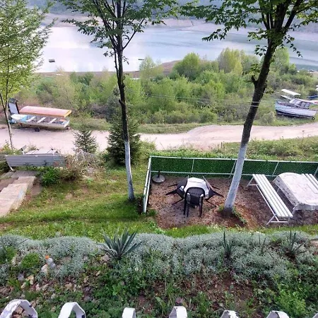 Vikendica Vidikovac Na Zavojskom Jezeru Guest house