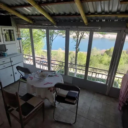 Guest house Vikendica Vidikovac Na Zavojskom Jezeru